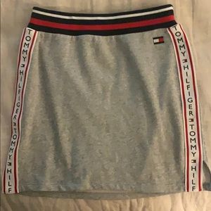 TOMMY HILFIGER SPORT skirt. Worn once!!XS